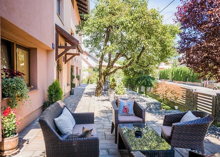 Old Pear Apartment